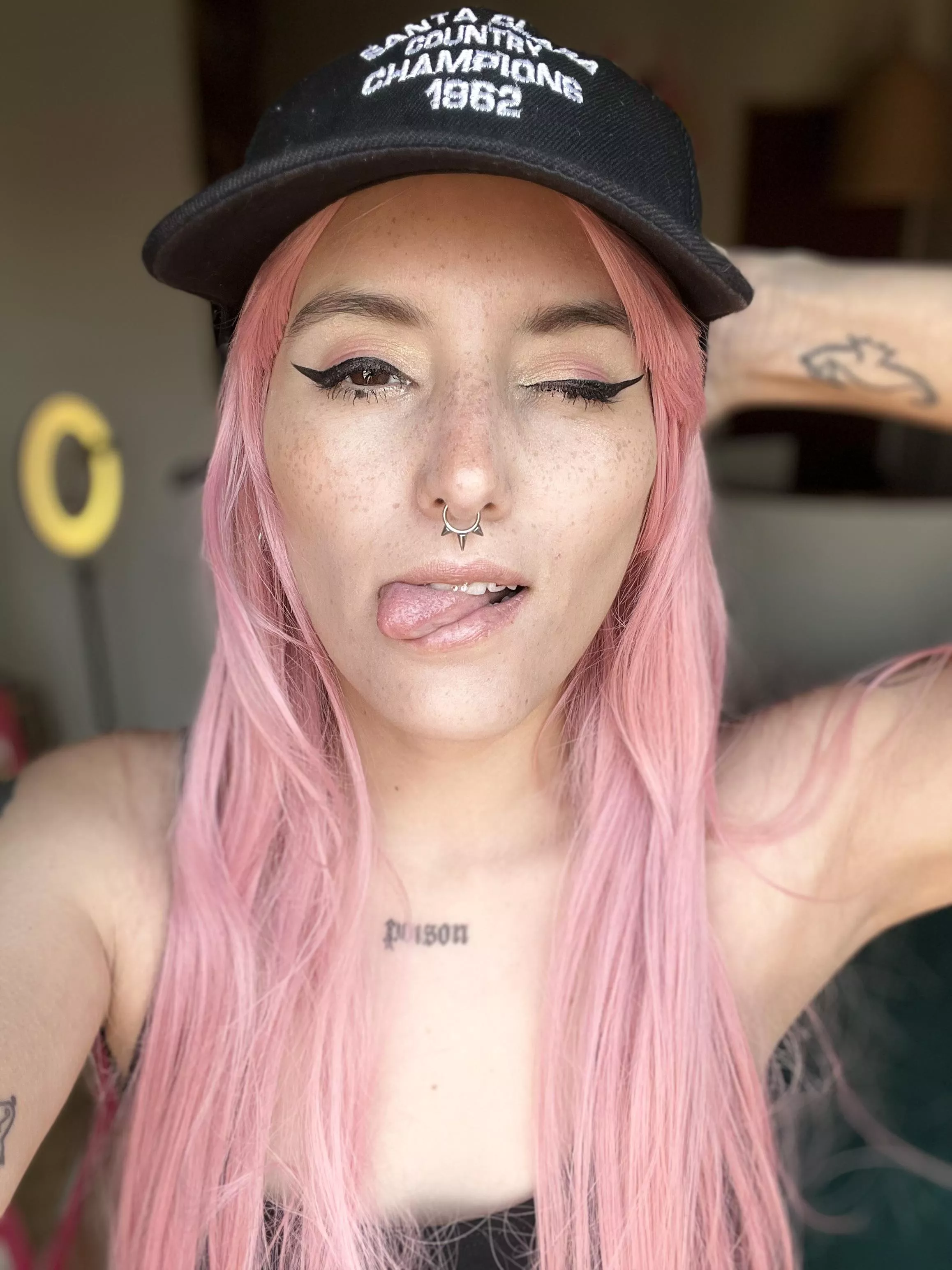 Watch out, this neon girl might dry your balls posted by LuminousOs