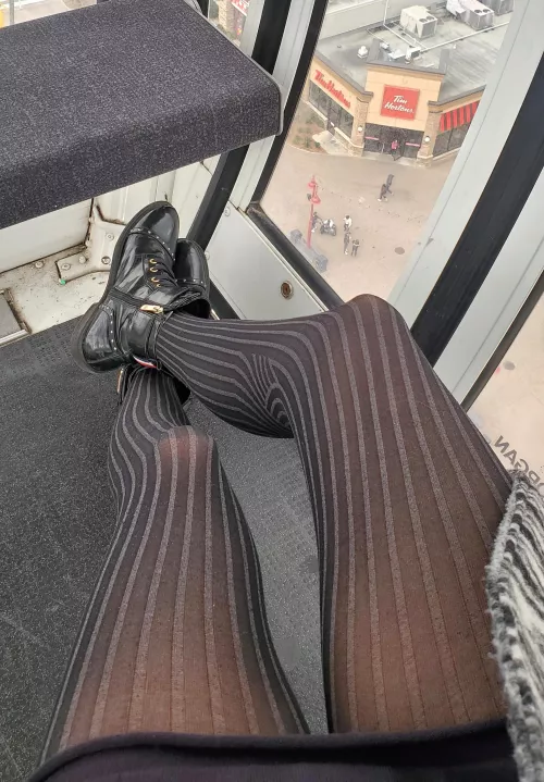 Would you kneel for Canadian girl?.. by popruzhinka