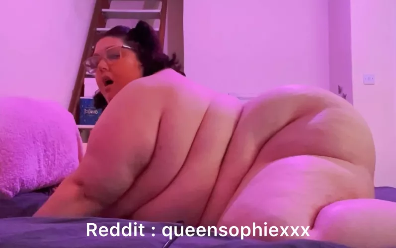 Would you let me sit on your face? 🥺 by queensophiexxx