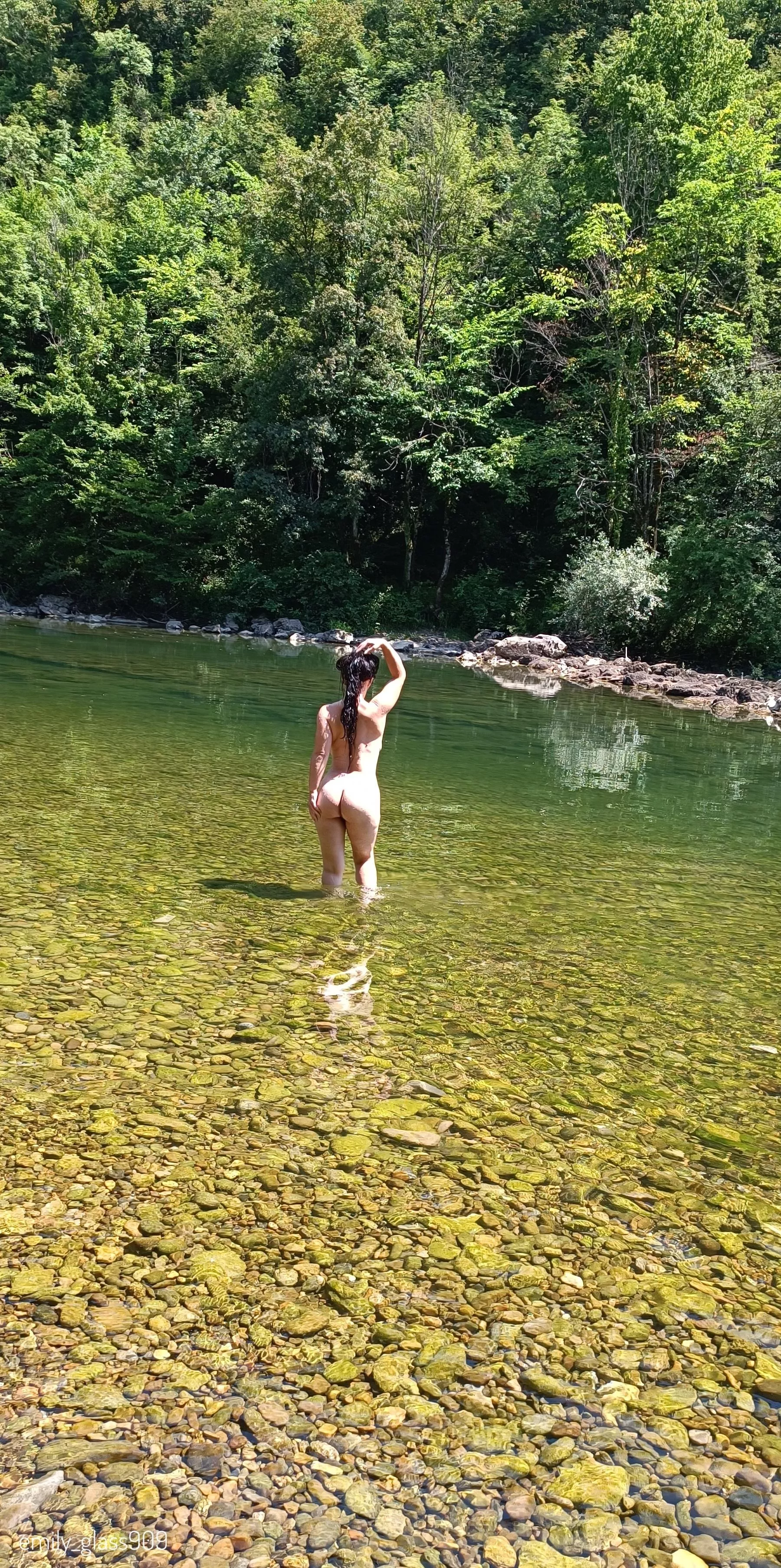 Would you run away or make your move? posted by emily_glass909