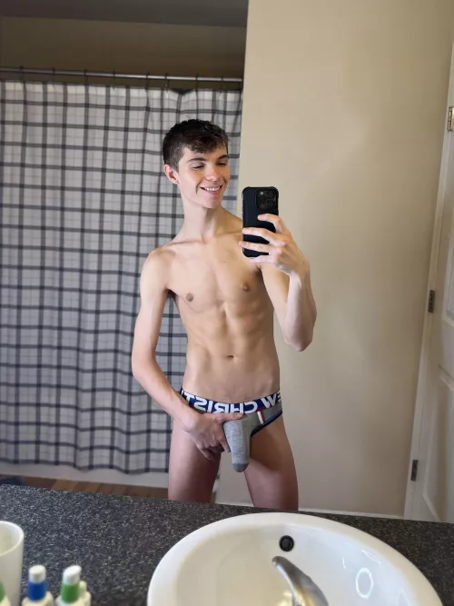 20 yo and horny, you down? by Brycelongxx