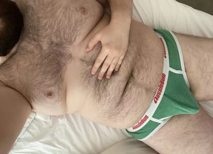 (28) who's coming to lay with me? by mids_bearxxx