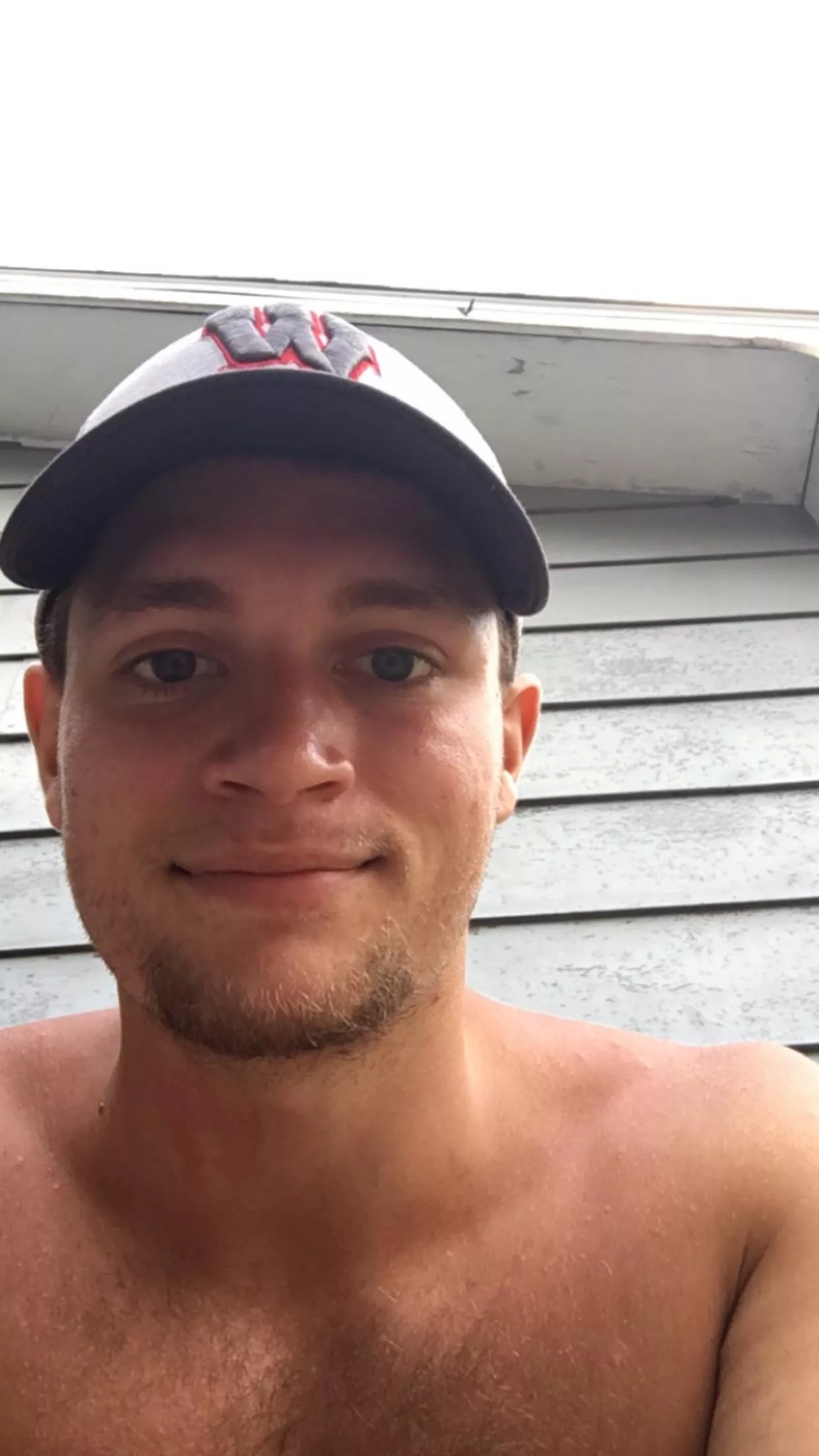 Am I your type ? posted by PlayboiKetchup