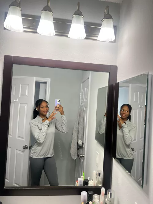 Anyone into tall ebony women by bellegoddesss