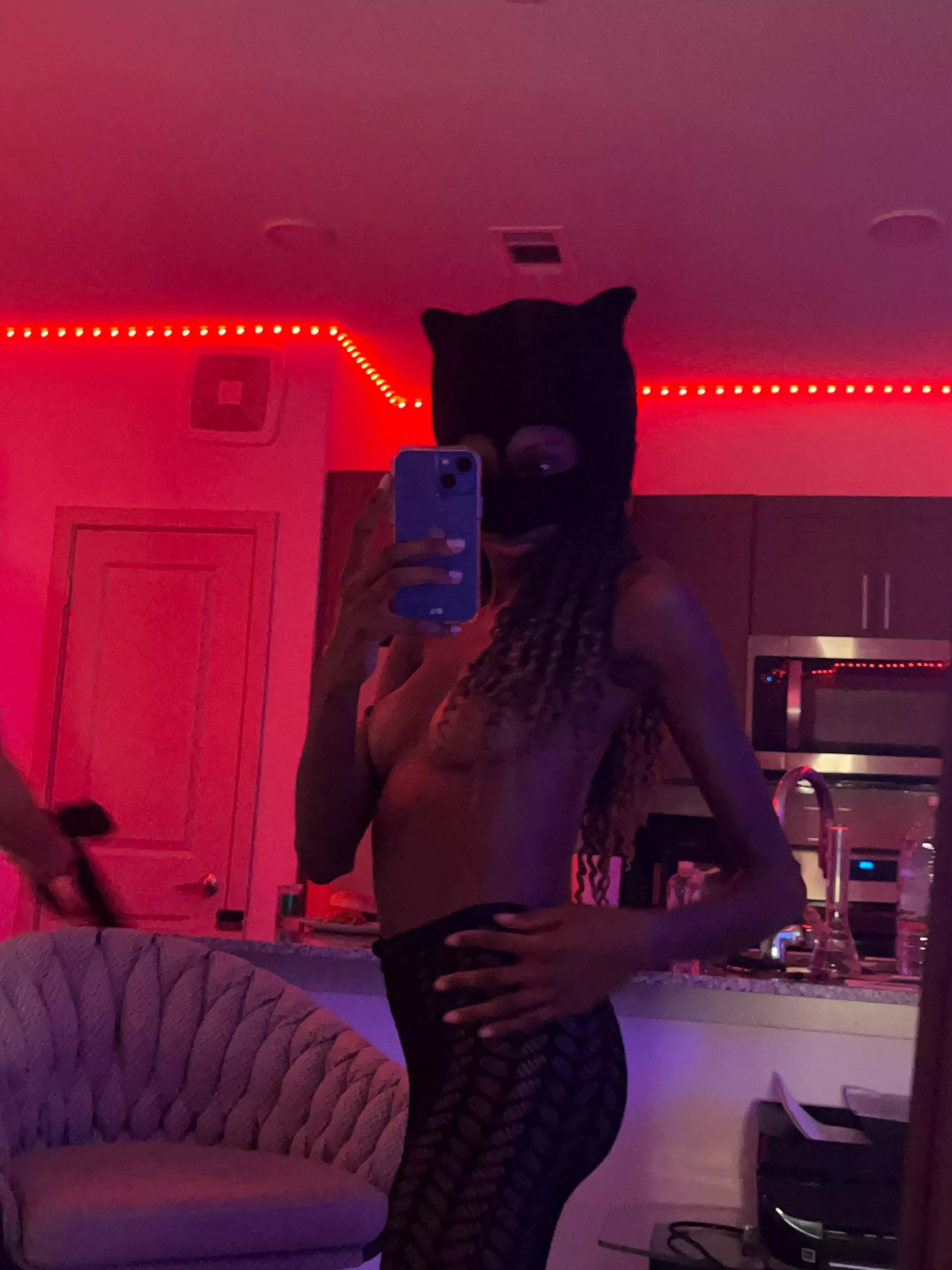 can I send you snaps like this? posted by kittypaintstoo