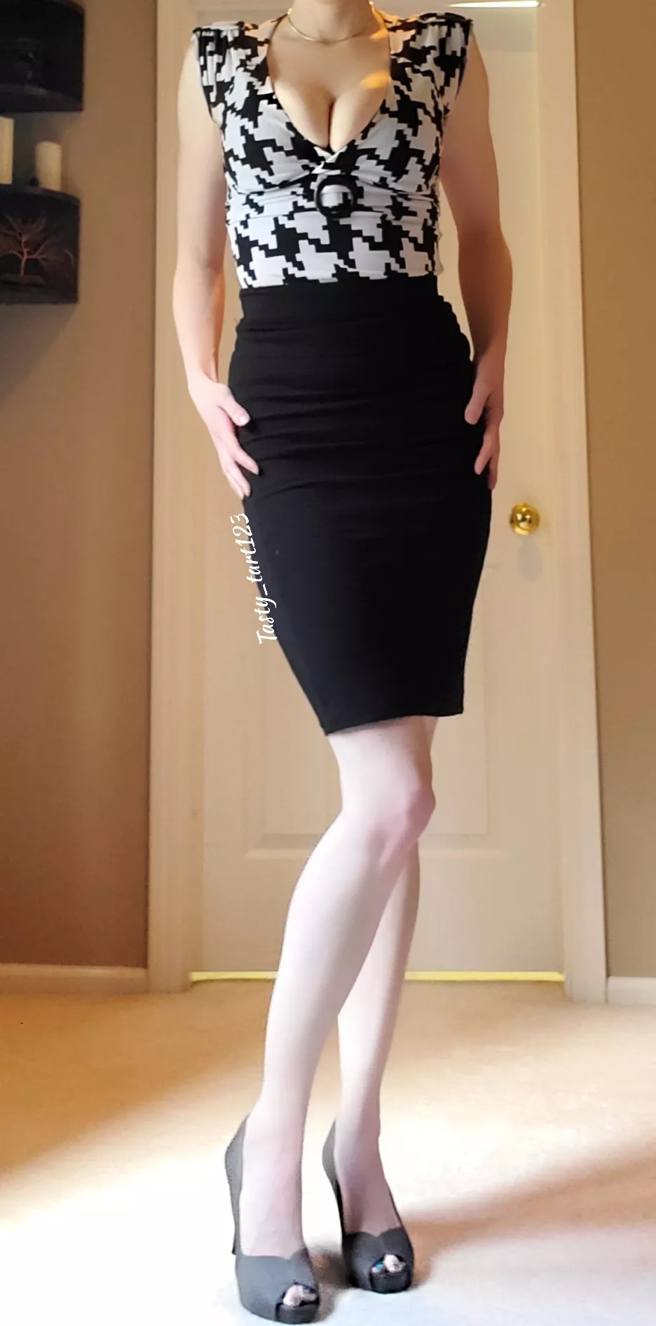 Classic black pencil skirt! posted by Tasty_Tart123
