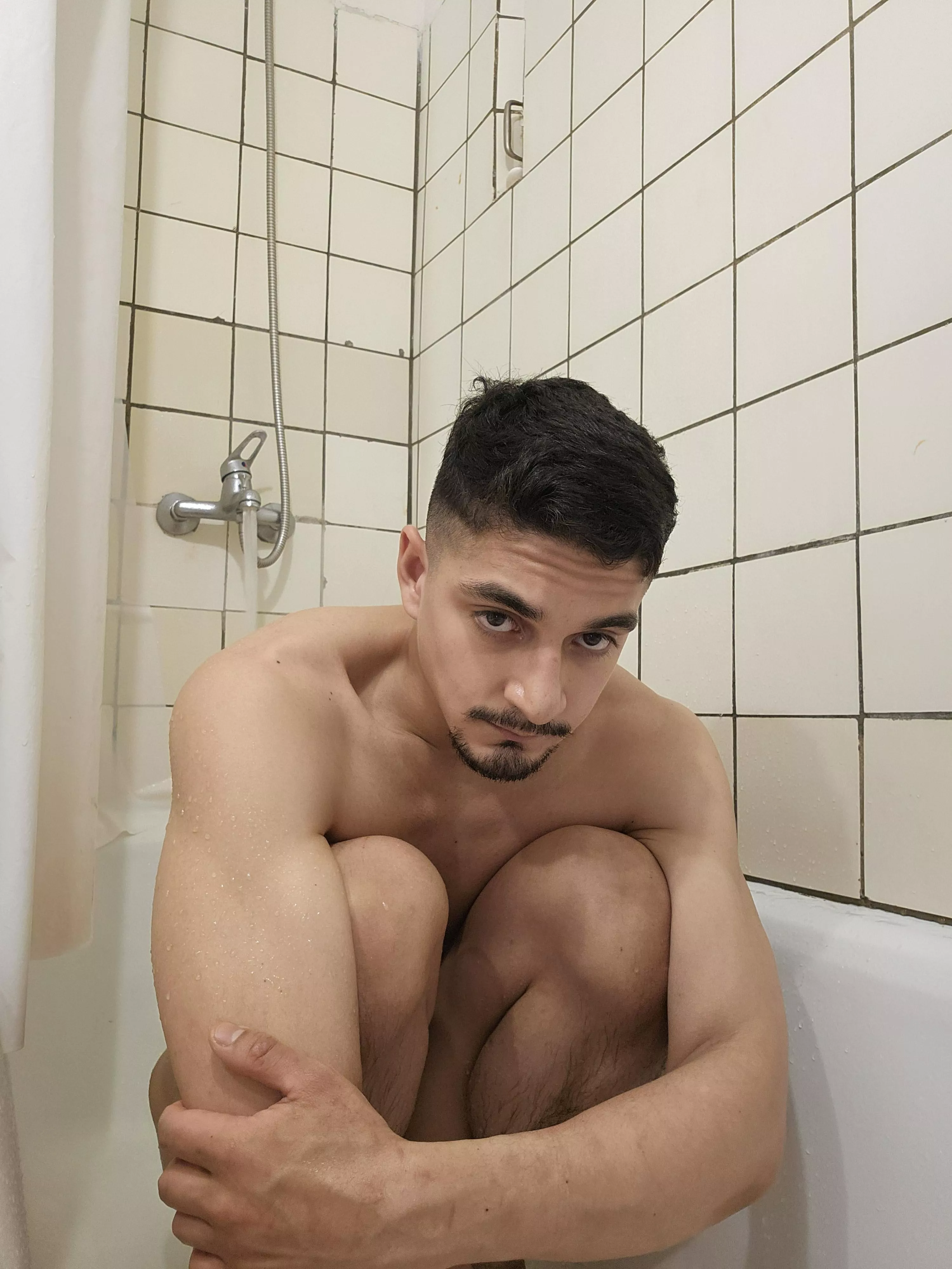 Depressed men would appreciate to see the view and perspective from an artist point of view (1/4) posted by fearfuleyes