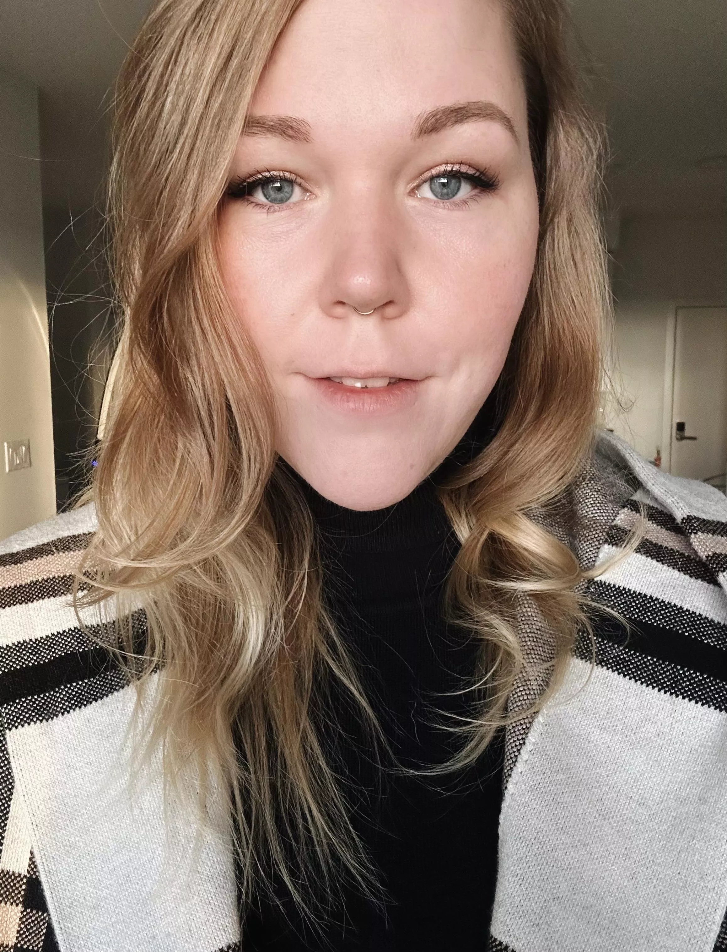 Hello there 💕 posted by Lucky_Entry_8632