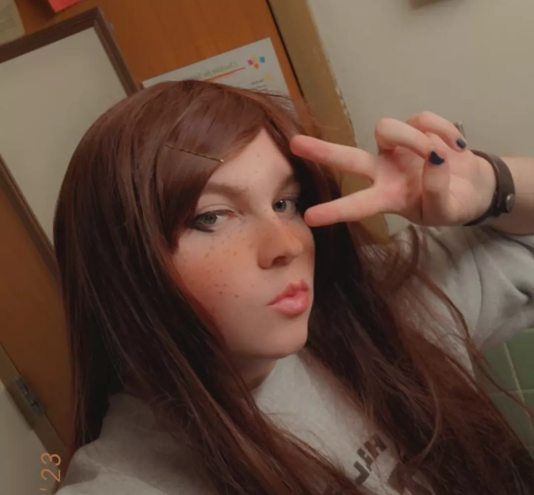 Here's a pic to help you through your Monday! posted by skyler_rise