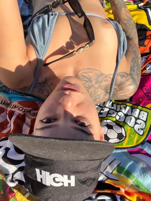 How about if we fuck on the beach? by Salyxnoa