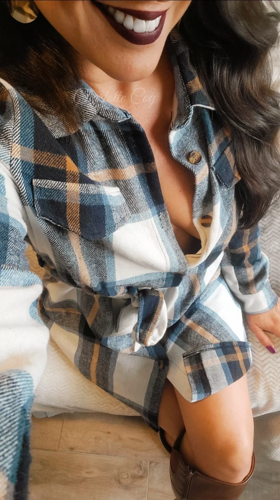 I love flannel in the fall. Do you think you’d fall for me? posted by charlottecoy