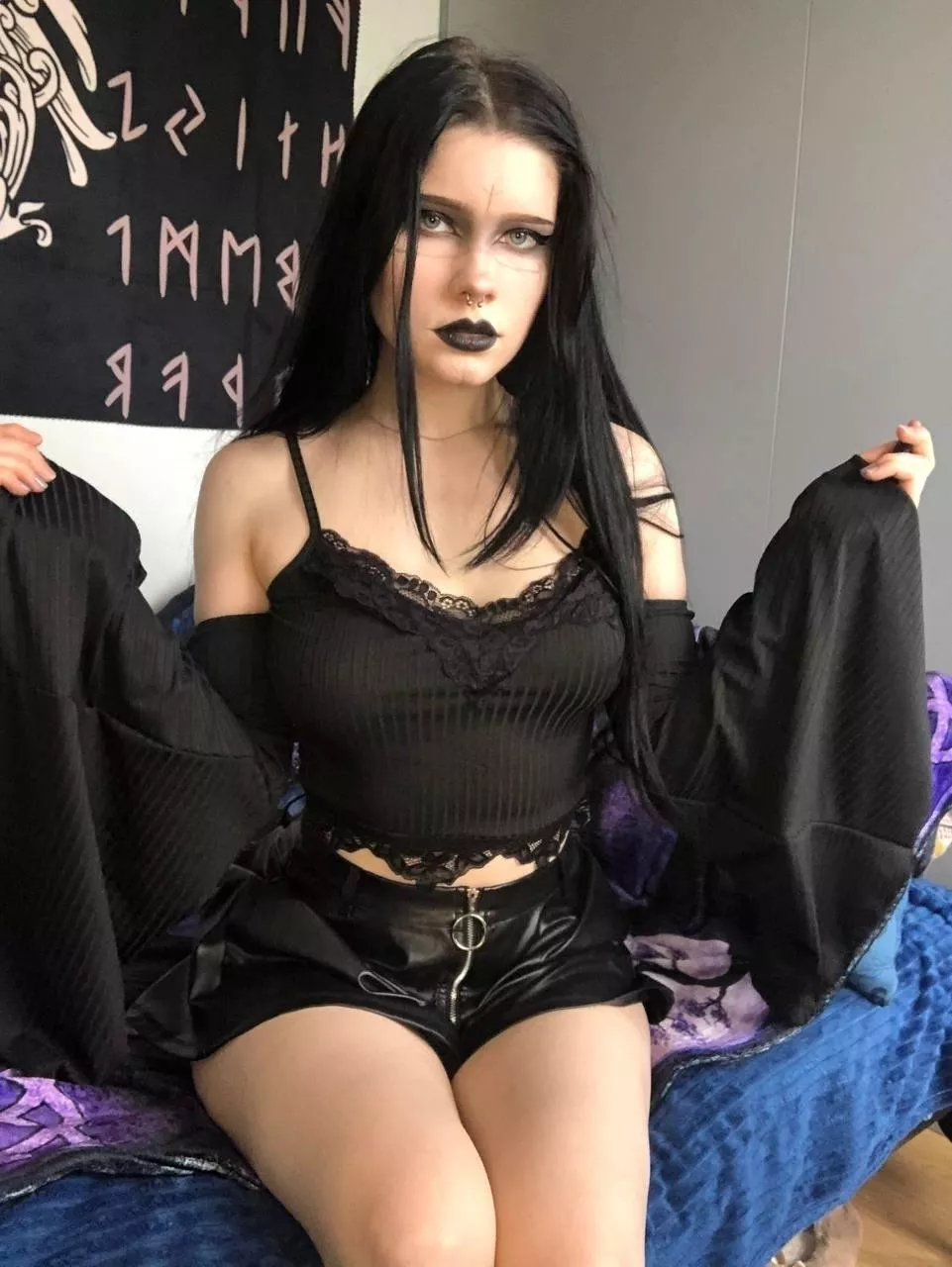 It was hard stuffing all this meat into my costume, are you going to rip it off? posted by N0tal