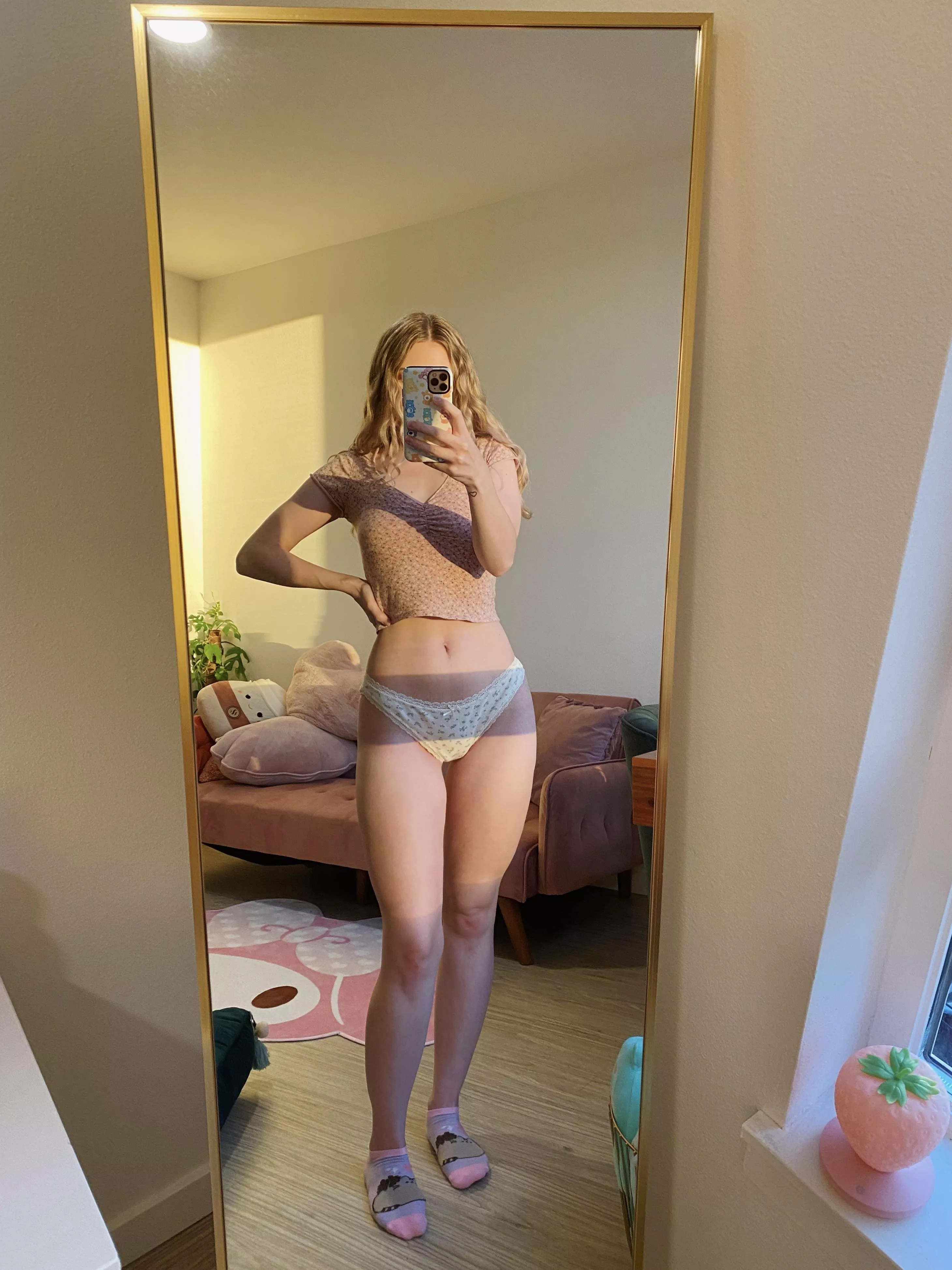 it’s so hard for me to even go a single day without wearing pink [f] posted by flatlacroix2