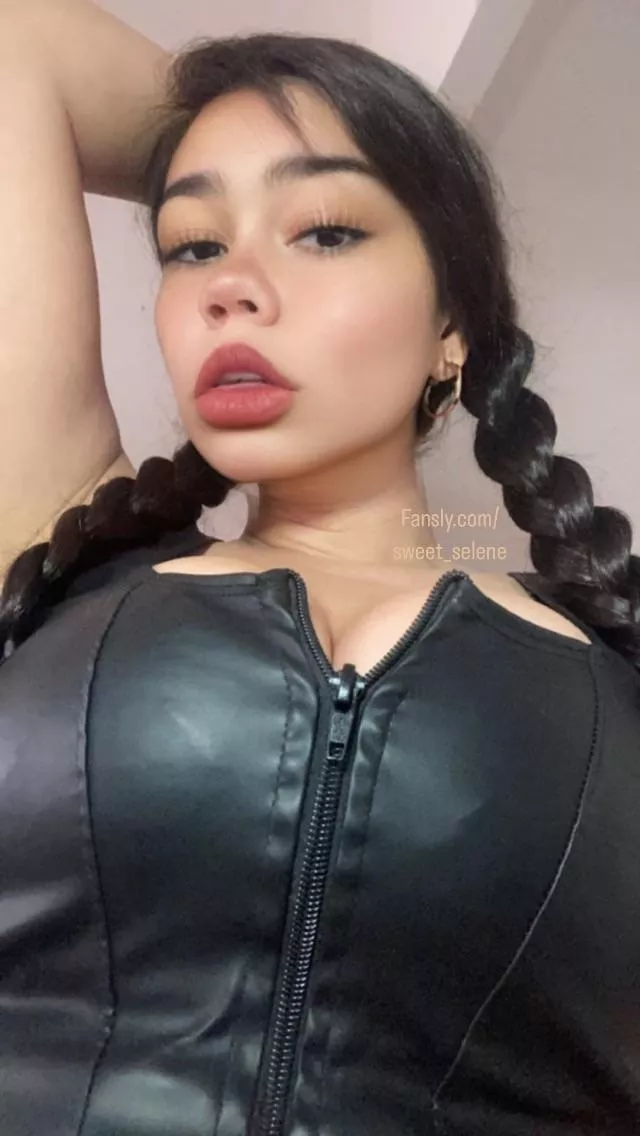 My BF cheated on my so now I dress sexier than ever ♥️ posted by Historical-Use7449