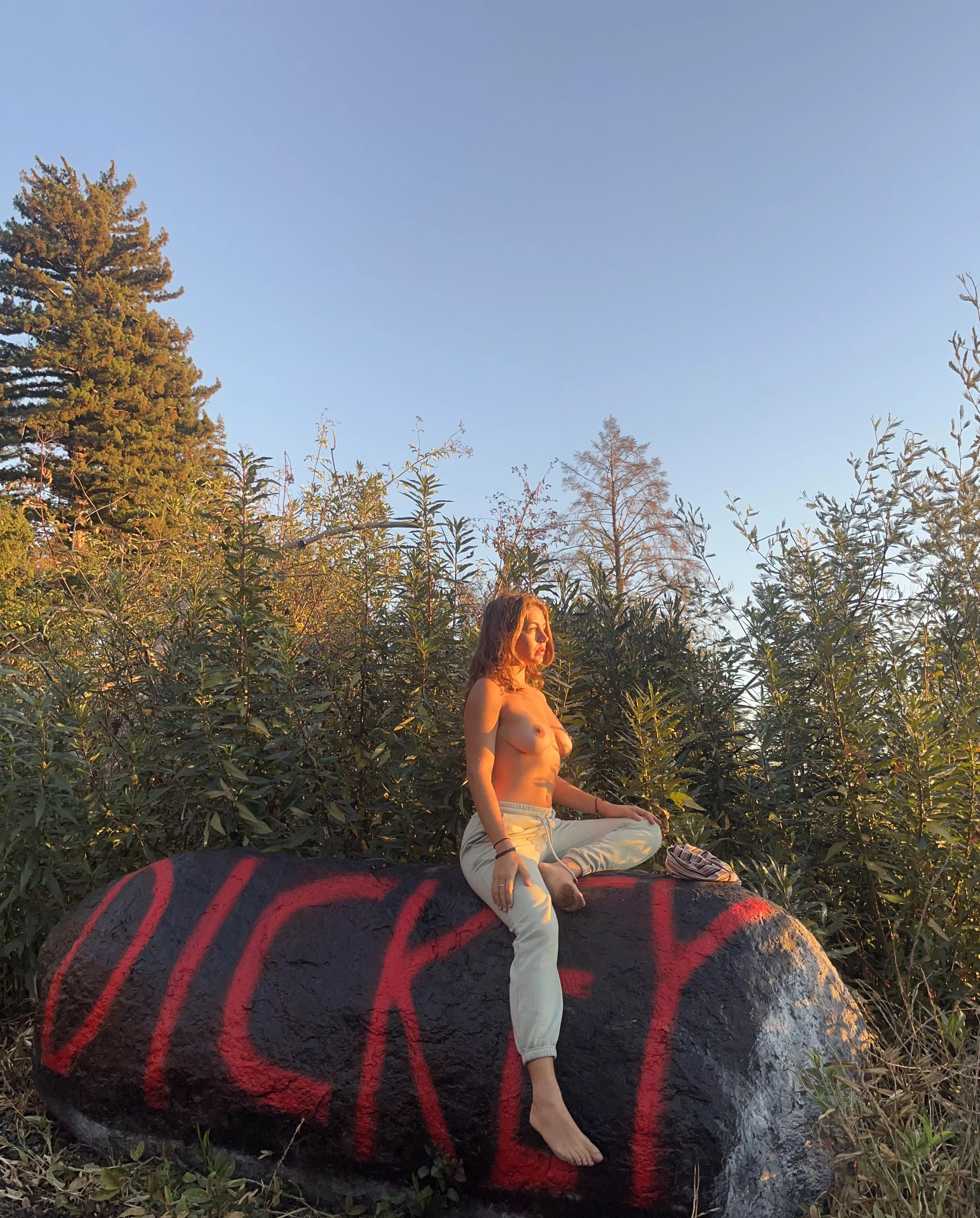 Sunrise 🧡 posted by athenabloome