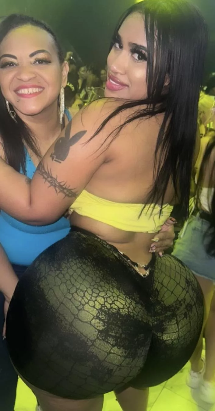 That ass built different posted by Lilwegi_don_dada