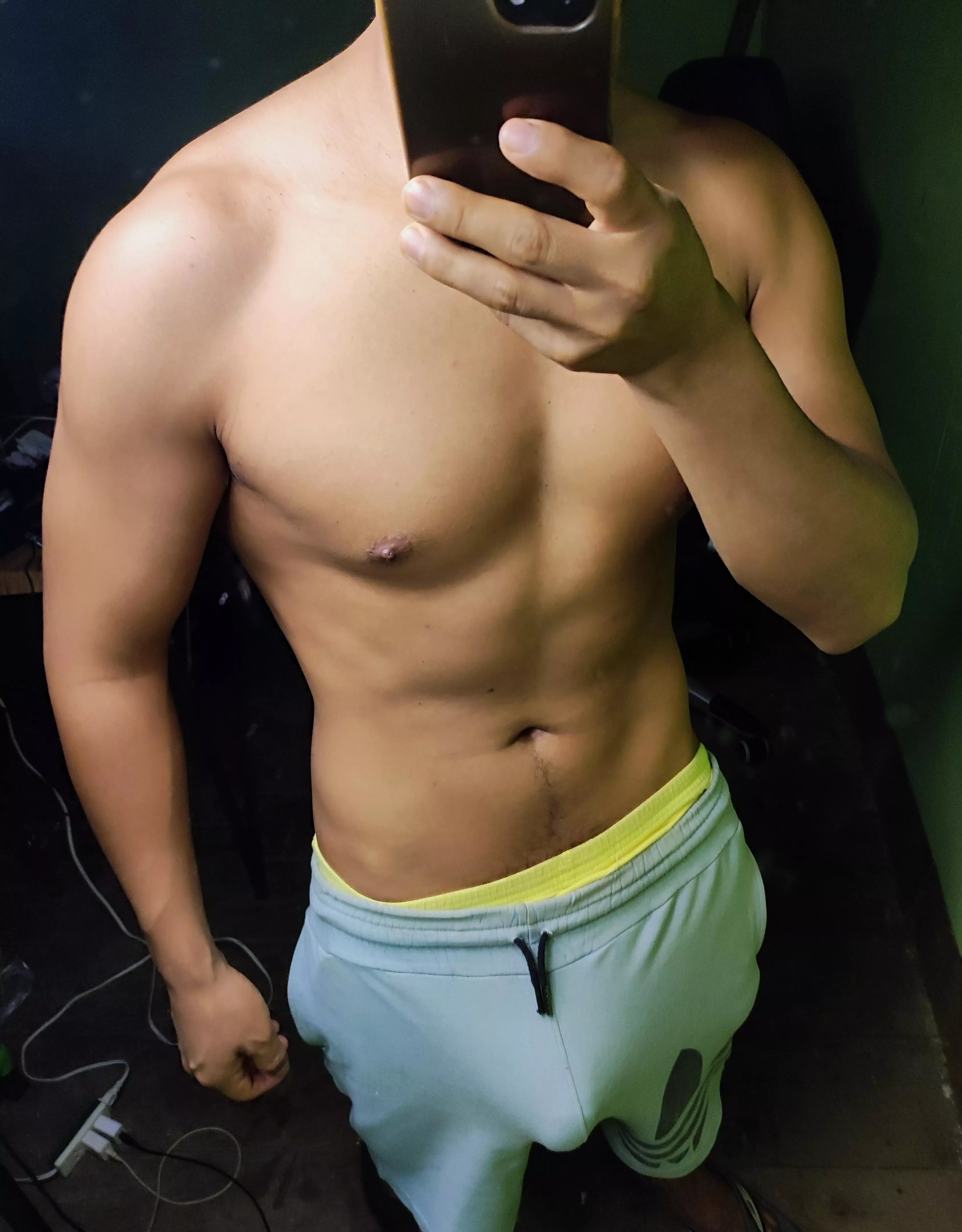 Uff😈 posted by gonzalo_hillary