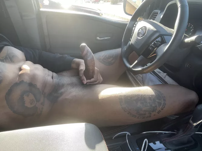 Wanna catch a ride? SC: raygrayg123 by Raygrayg123