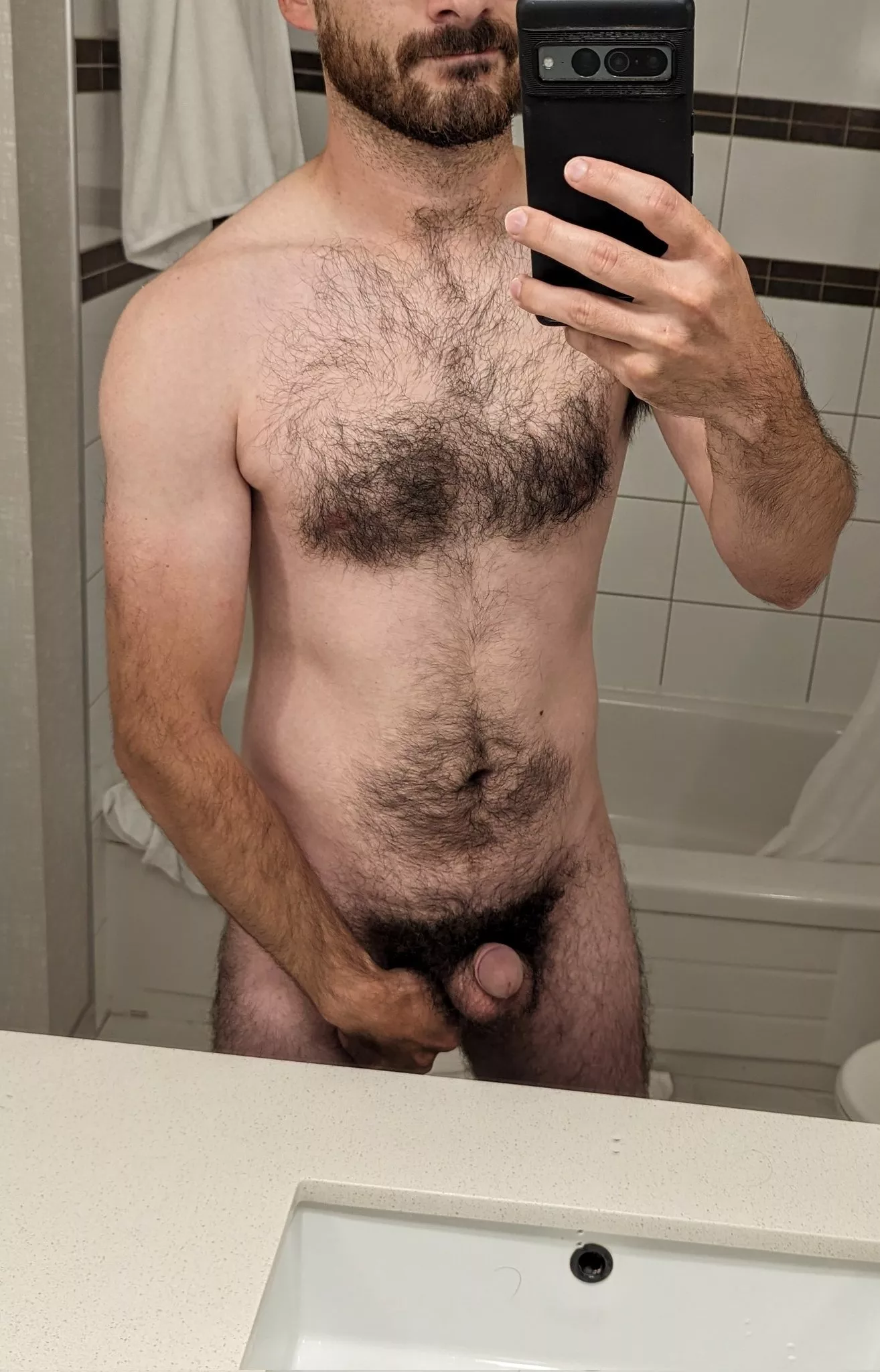 Who's into smaller dudes? 👀 posted by Gaylor22