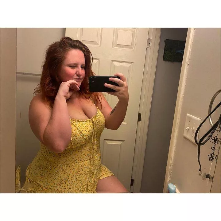 wish it wasn’t so cold. Dresses are 🙌😩 posted by bigfoxxo7