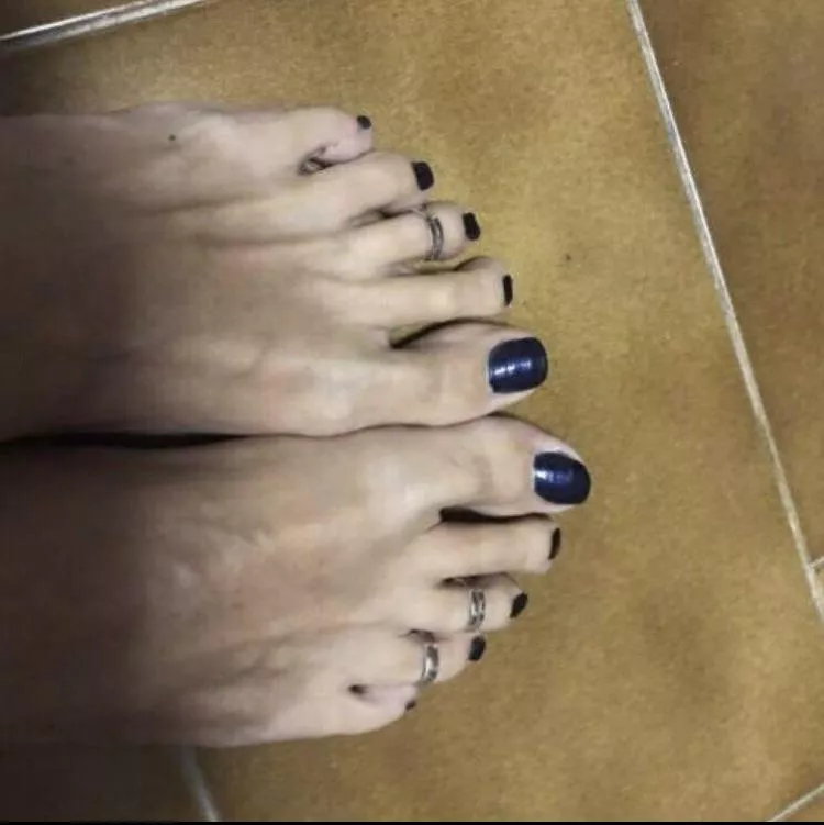With ring 💍 toes posted by lucio73xxx