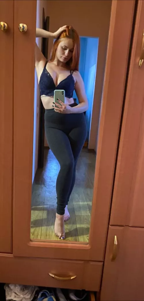 Would you spend the day in bed with me by buxomphilter