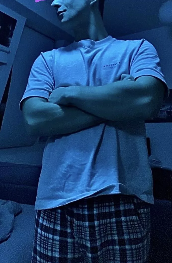 You look lonely… I can fix this posted by dwinddt