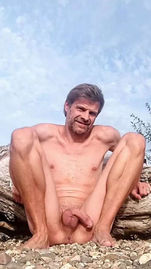 [45] Enjoying the last sun and your eyes ... by fiver78b