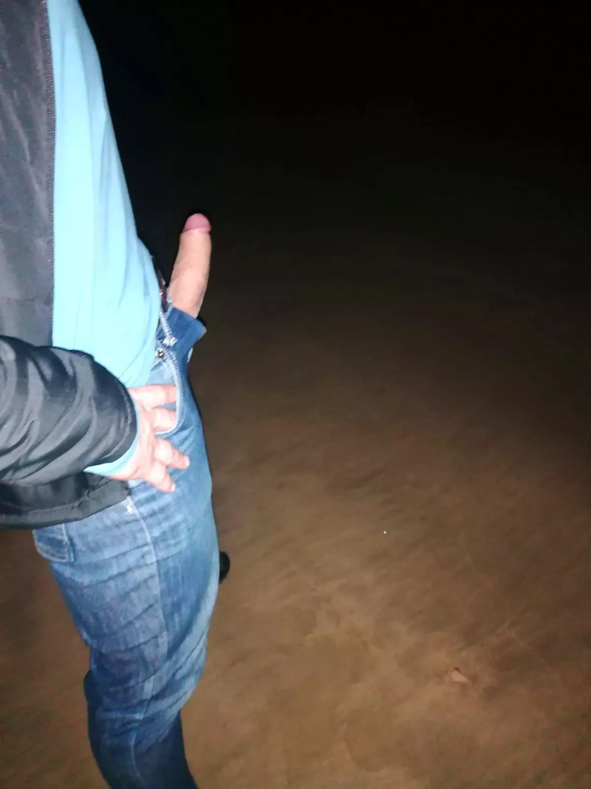 Beach boner posted by Mysterious68138