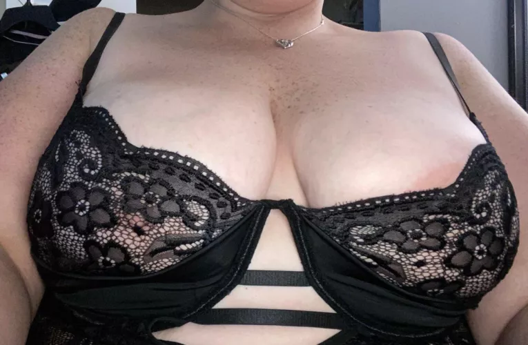 Black kinda day by decouple2006