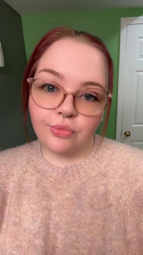 do i look pretty even with no makeup? by Kind-Apricot6348