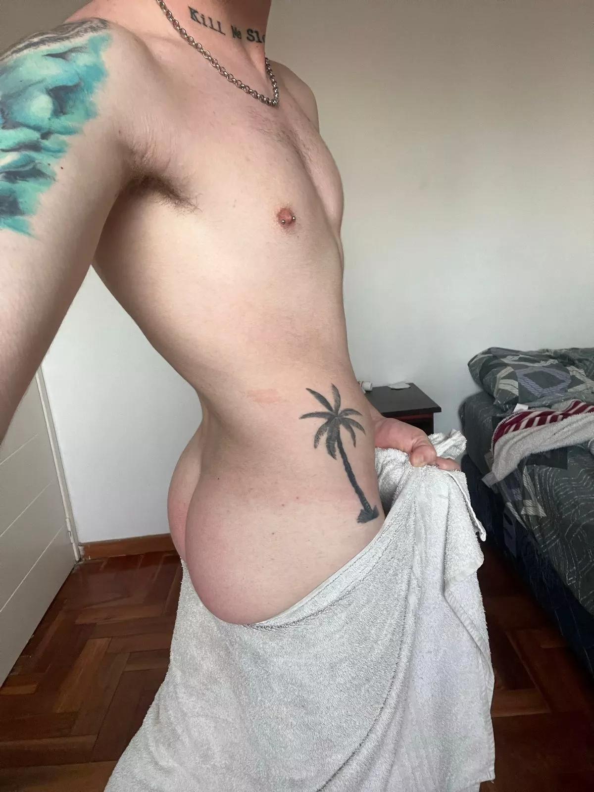 Do I look sexy to you daddy? posted by IamGiovanni95