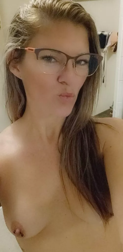 Do you have an owie for me to kiss? by spicy-hotmomxxx