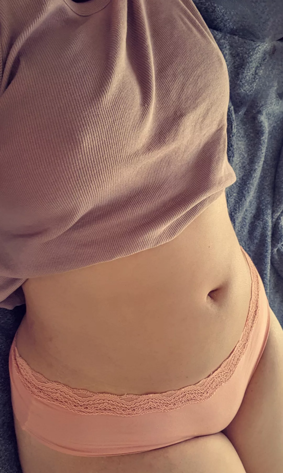 [f]irst post here 🌺 posted by brownsugarrboba