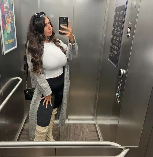 Going down? by TheBookOfBoobaFett