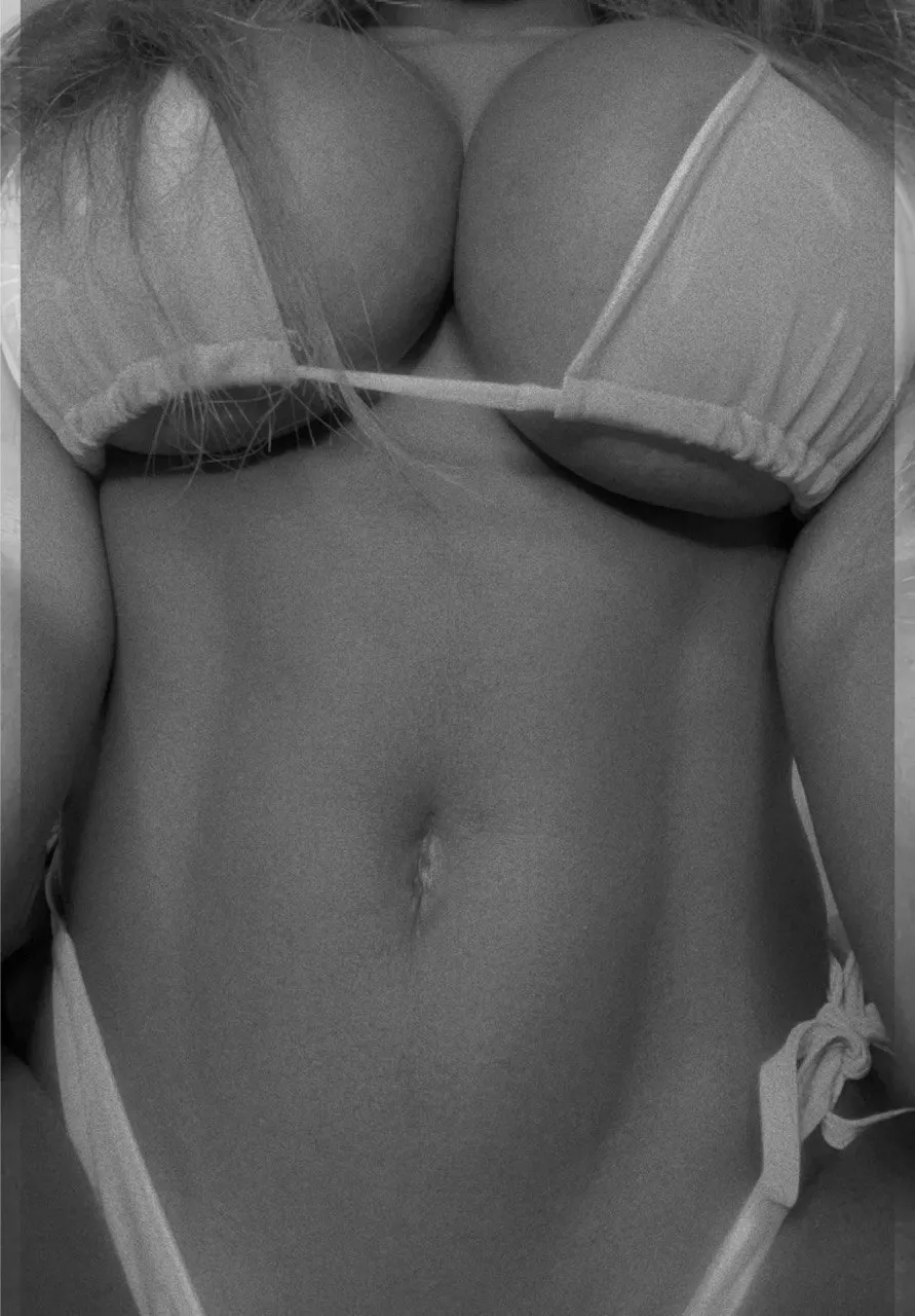 I need a cock between my tits posted by MidnightMus3