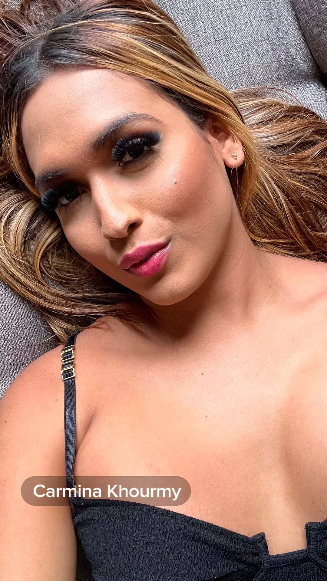 If you think I'm cute, say something! posted by CarminaKhourmyOF