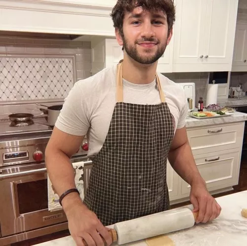 Making cannolis! by leolyons_94