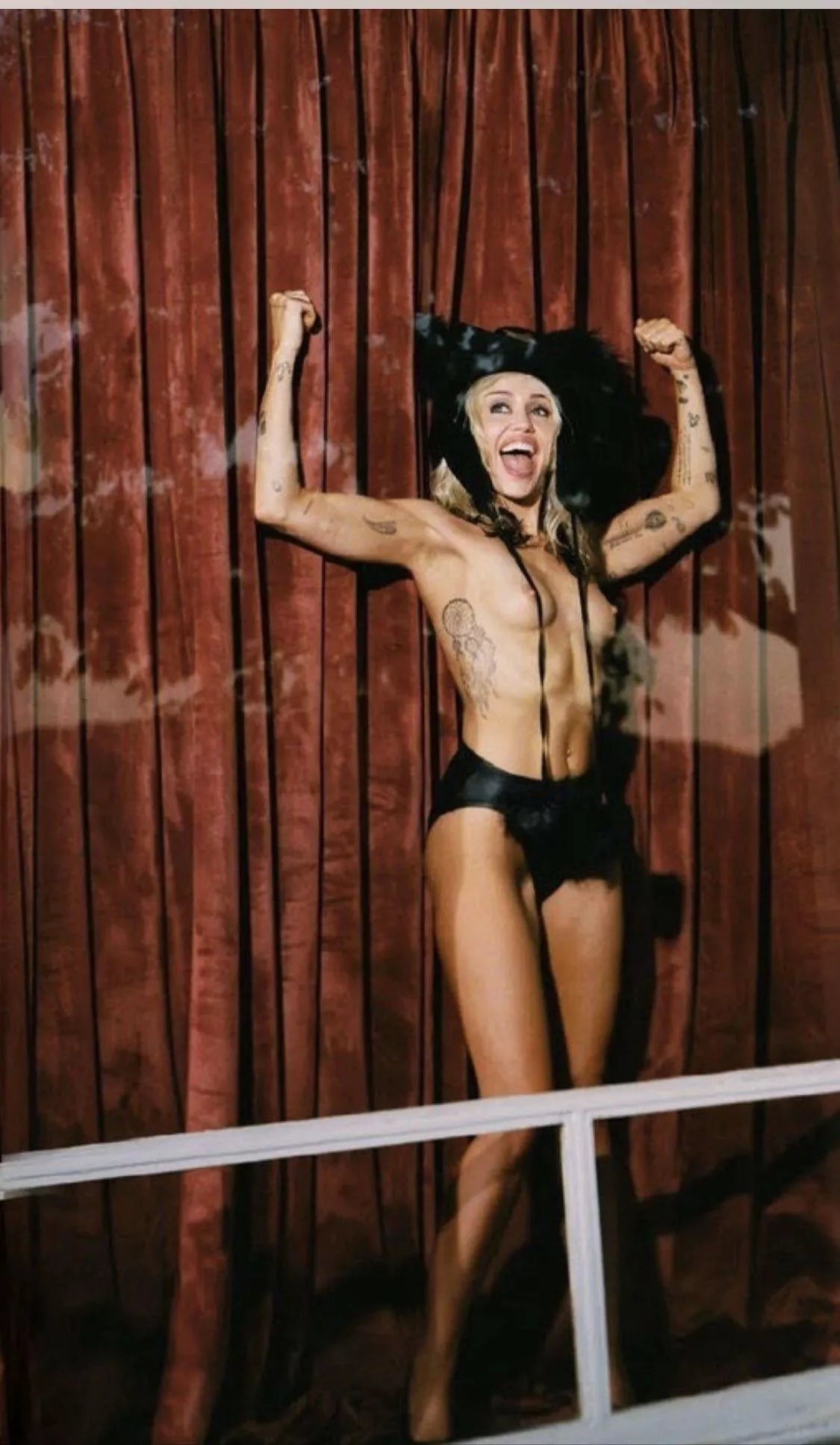 Miley Cyrus posted by VenomousCopy