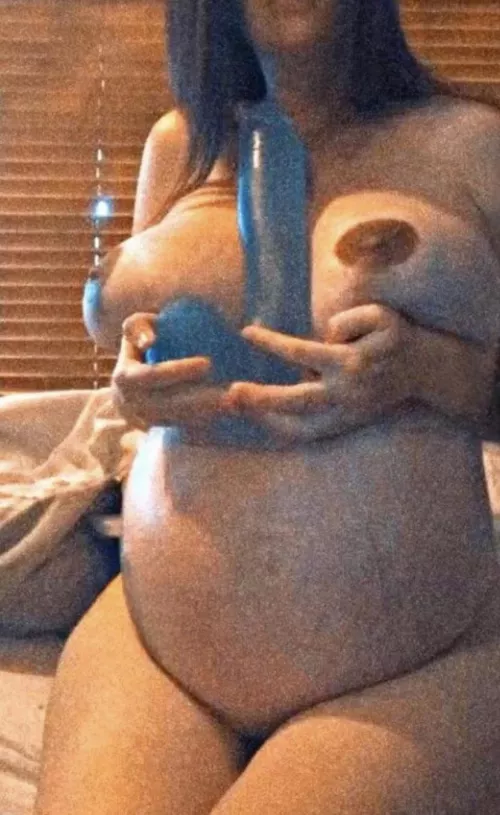 So horny to try my new toy by destroymyholes666