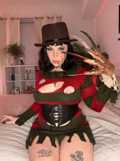 Can I send you more pictures like this?? 😍🤤 posted by lildemonwaifu