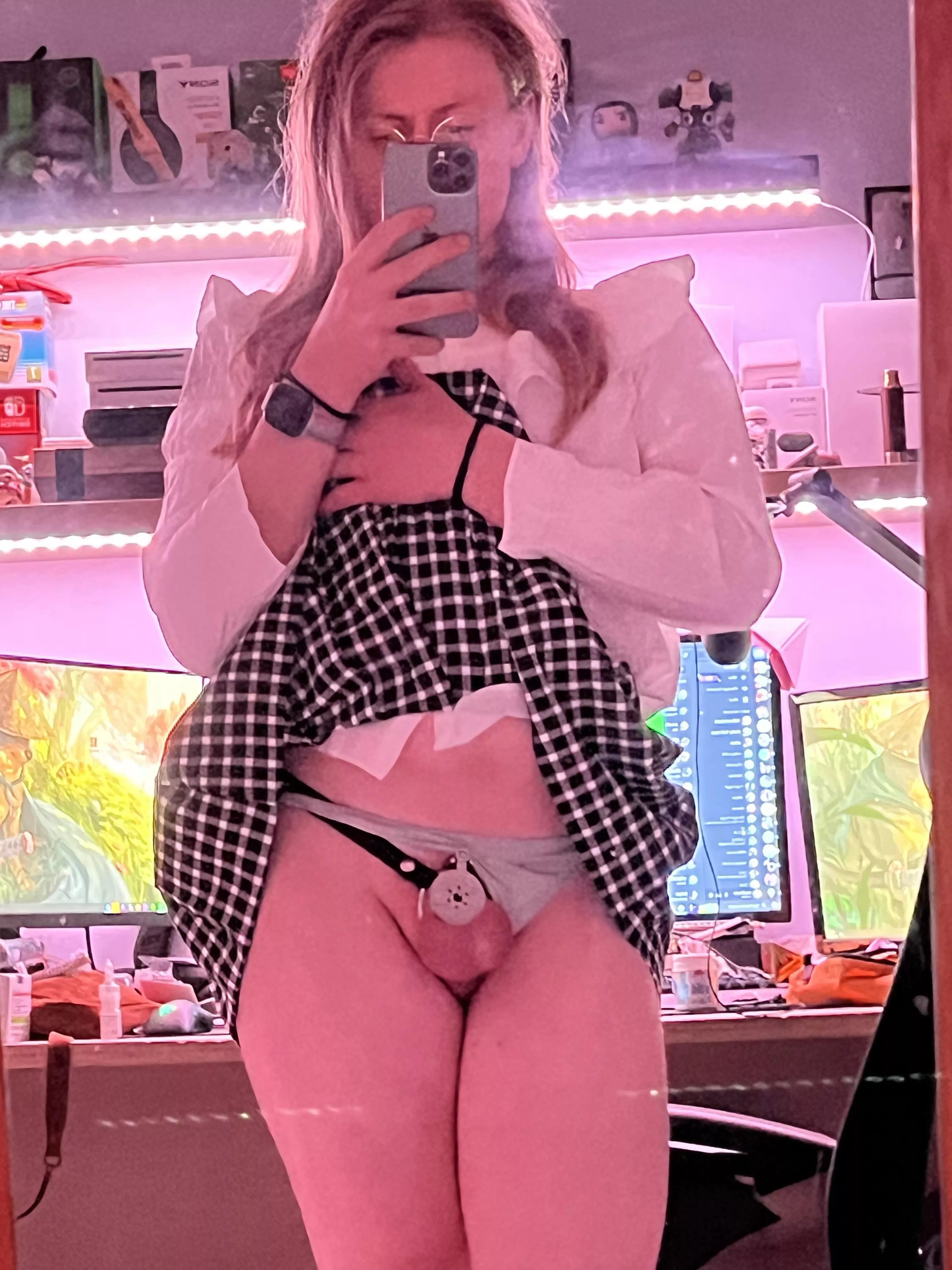 Easy to hide such a small thing posted by AmeliaThePotato