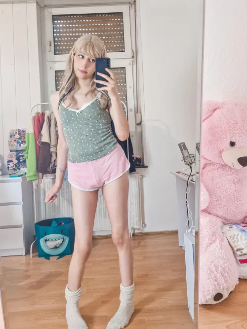 First reaction seeing me? 🙈💗 by puruchuu