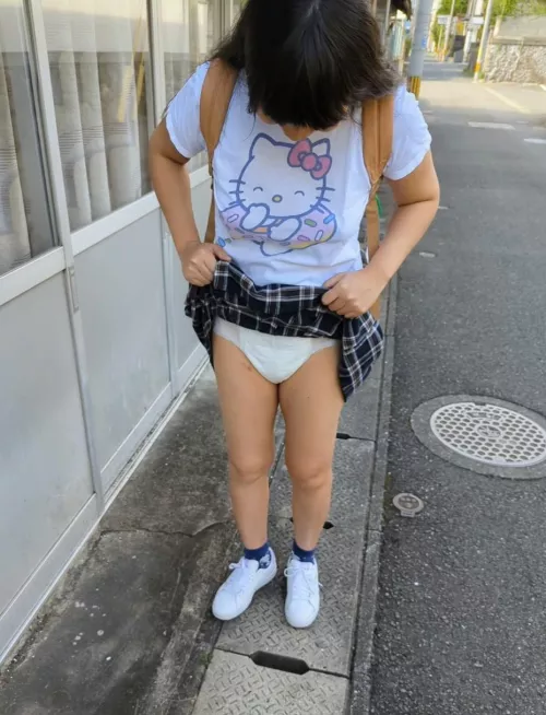 Japanese Pull-ups are really thin 😵‍💫 by Little_Chloe28