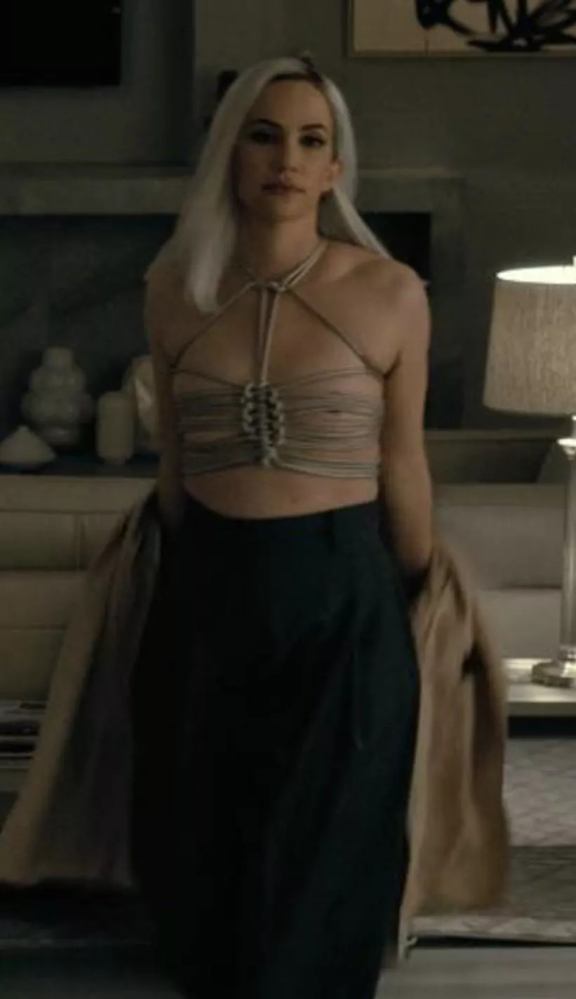 Kate Siegel posted by VenomousCopy