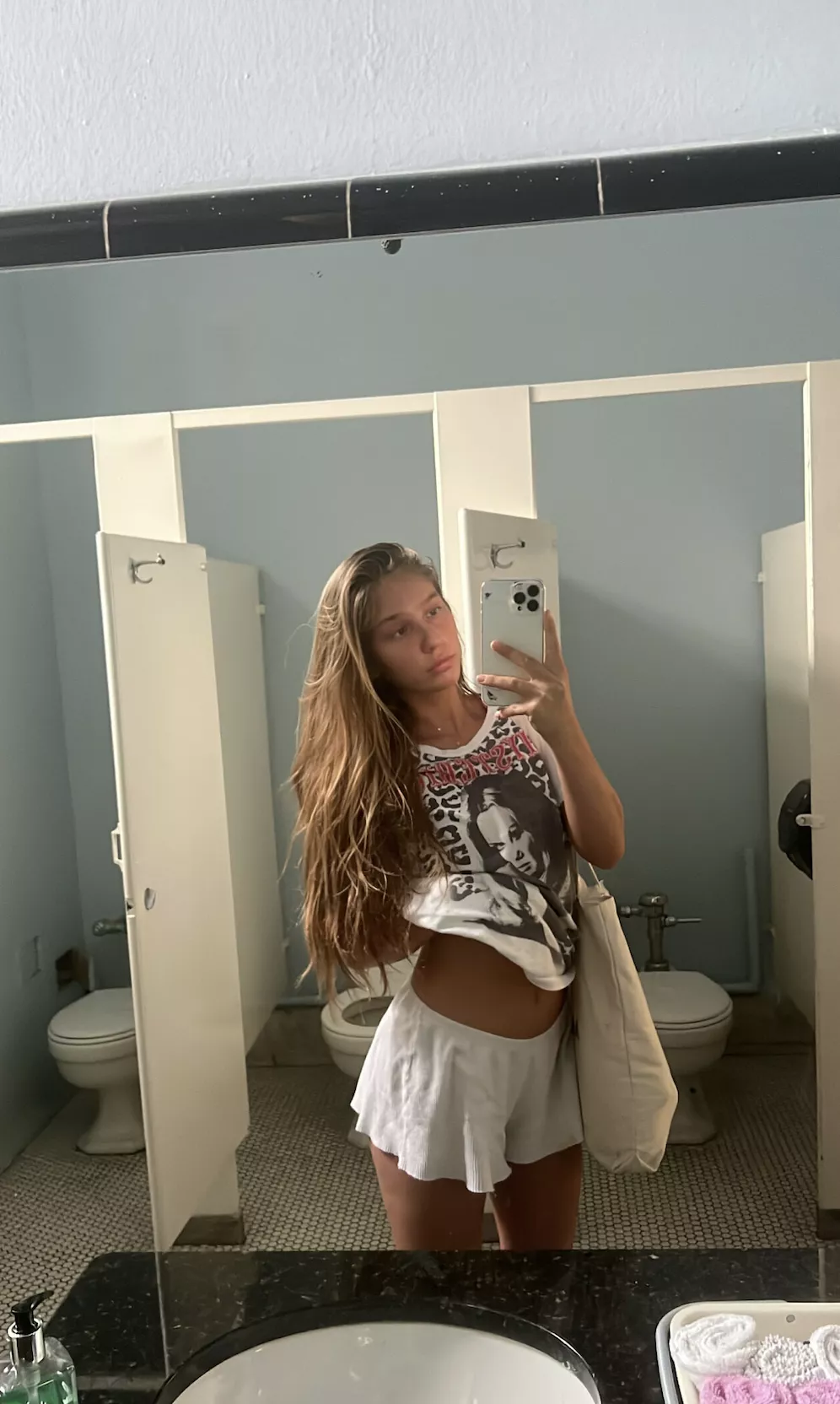 Last time I met hubby he was begging for a sniff of my pussy so I kicked him in the balls and took his money. Now i'm meeting my two favourite bulls to rail me. I'll record everything and send it to my hubby posted by constitutekisses