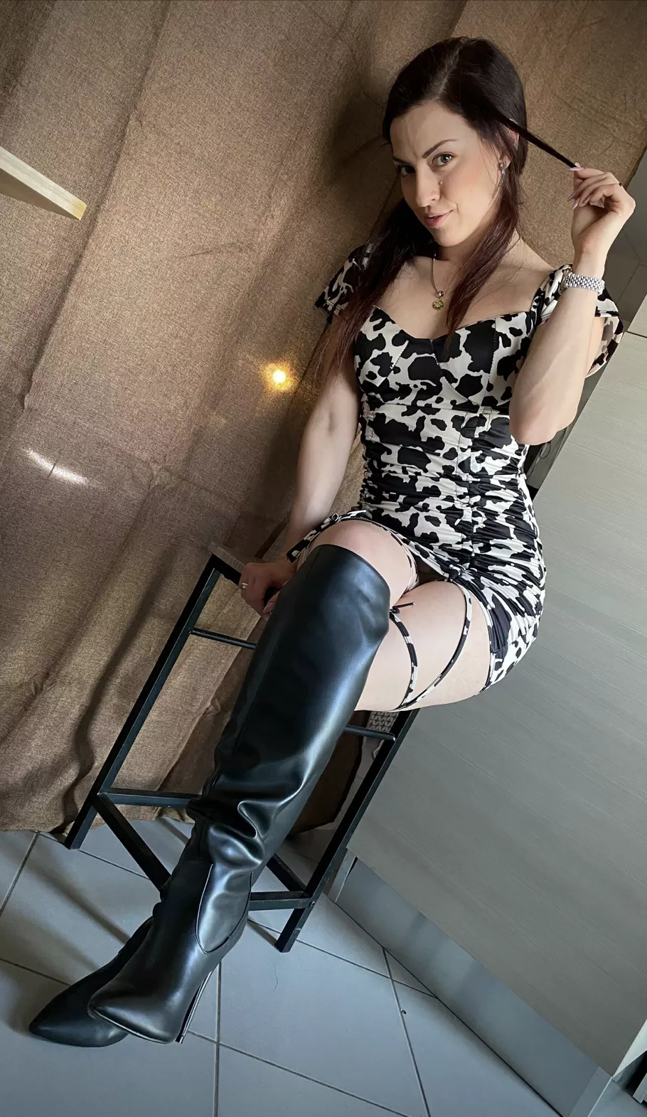 leather love 👢 posted by Carolinaiena