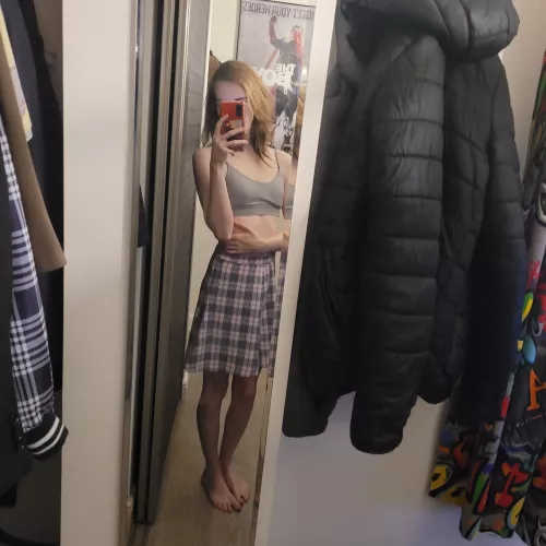 New skirt :3 by NikkiTS_