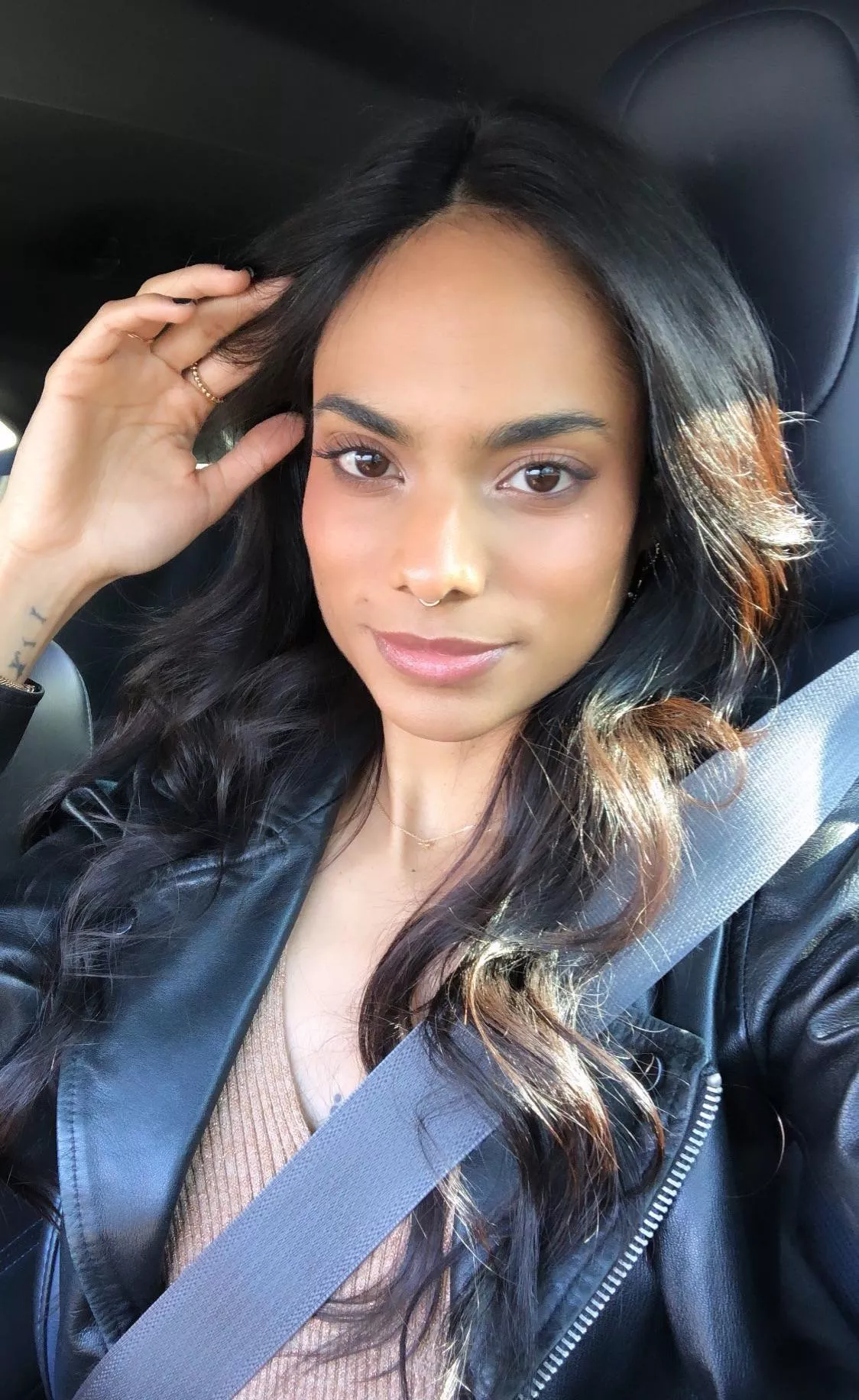 Portuguese/Black x Chinese/Indian - seeing as everyone always be like how can you be 4 ethnic backgrounds 😋 posted by camillejannine