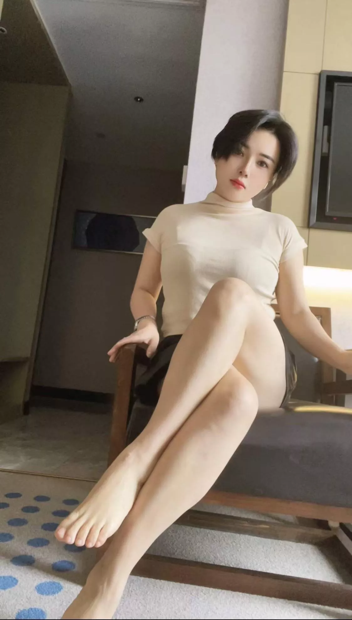 Rate her 1 to 10 posted by Zestyclose_Ad_492